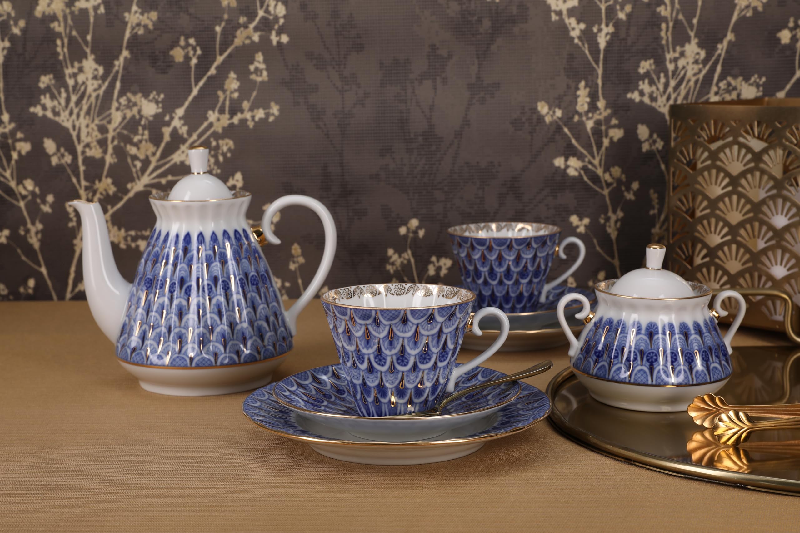 Lomonosov Porcelain Tea Set 6/20 Forget Me Not: Tea Pot, Sugar Bowl, 6 Cups with Saucers and 6 Cake Plates