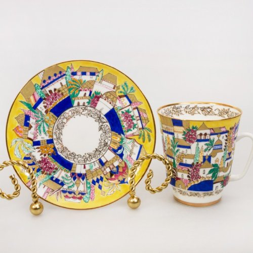Imperial / Lomonosov Porcelain 'White Cabins' Teacup w/ Saucer