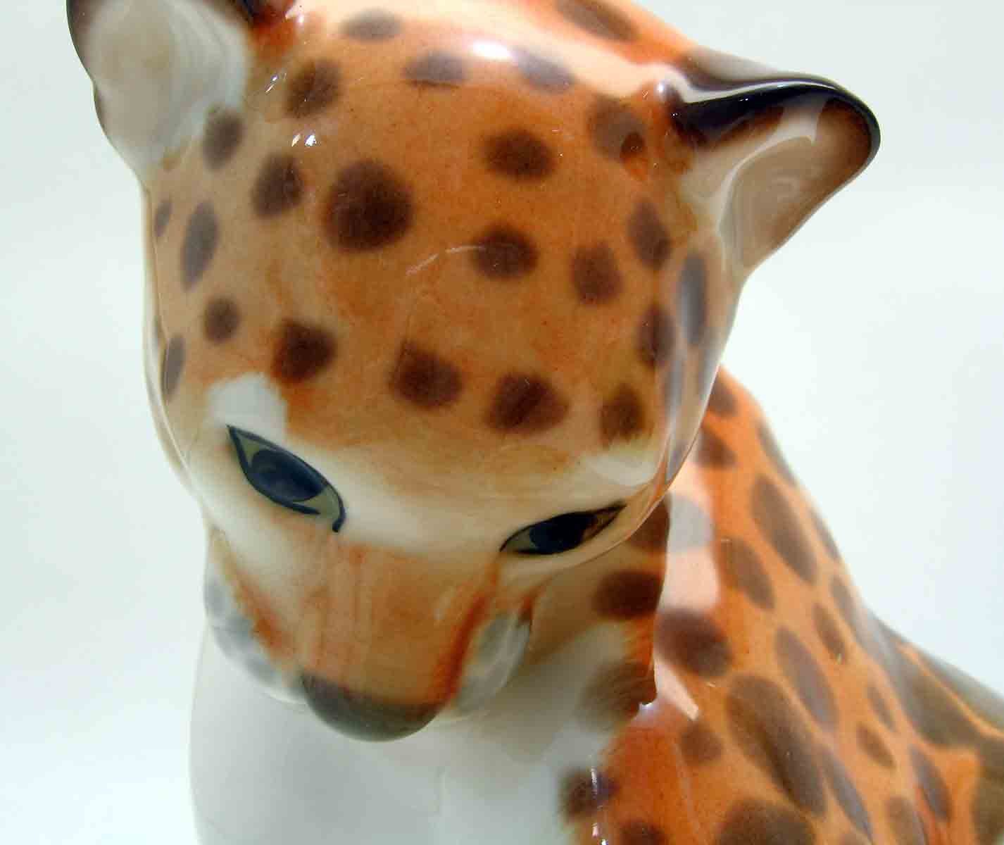 Fine Hand Painted Lomonosov Porcelain Figurine "Leopard"