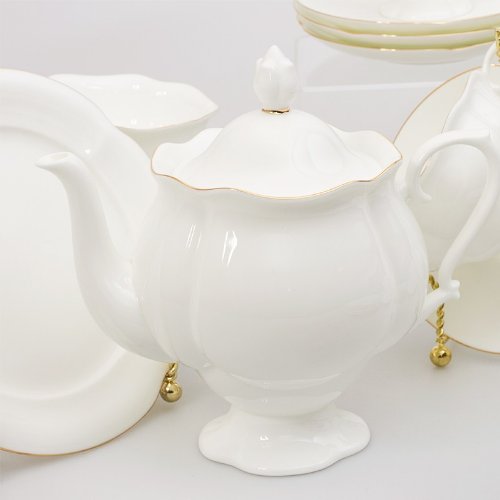 Imperial/Lomonosov Porcelain Golden Ribbon 20-Piece Tea Set for 6 Persons