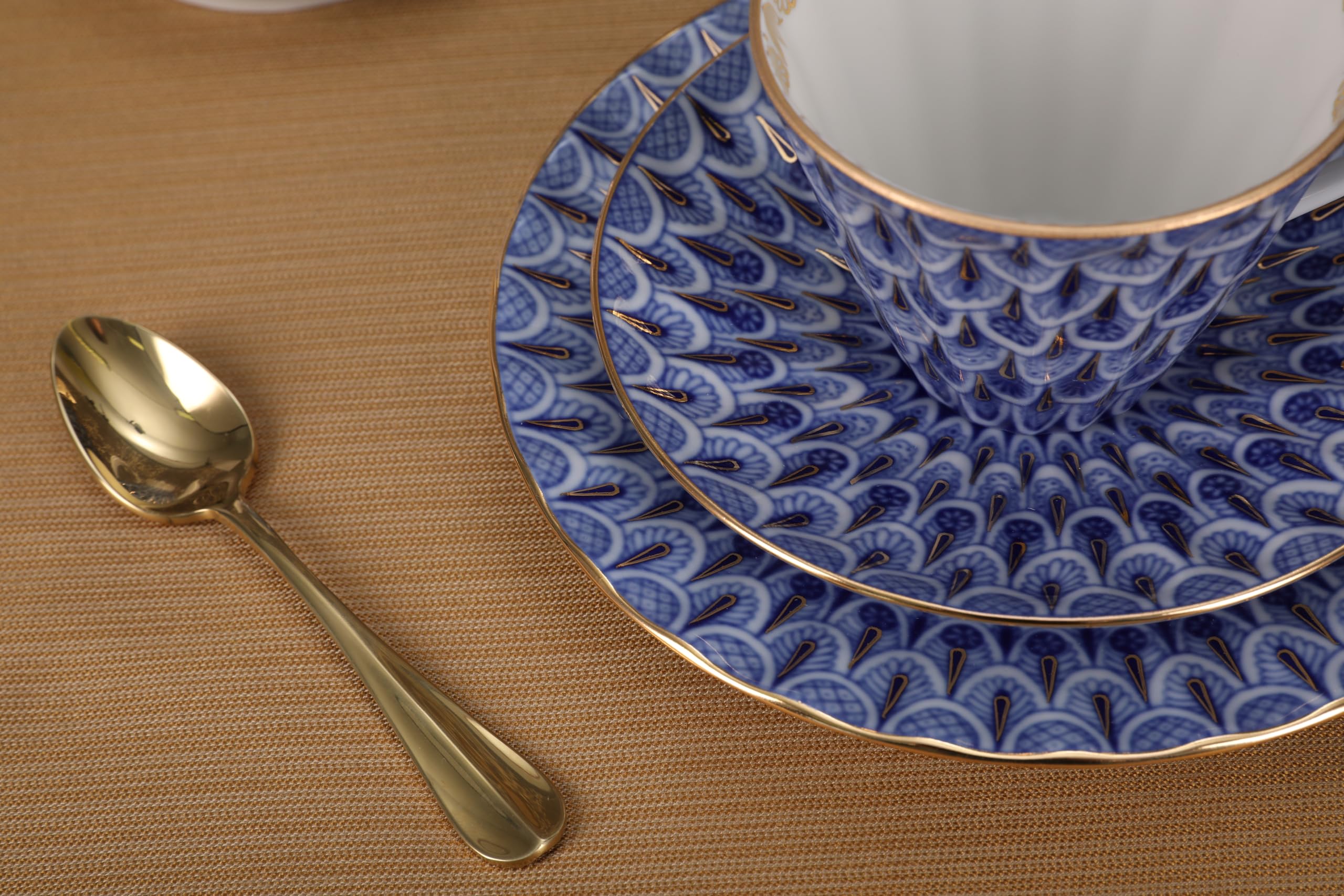 Lomonosov Porcelain Tea Set 6/20 Forget Me Not: Tea Pot, Sugar Bowl, 6 Cups with Saucers and 6 Cake Plates