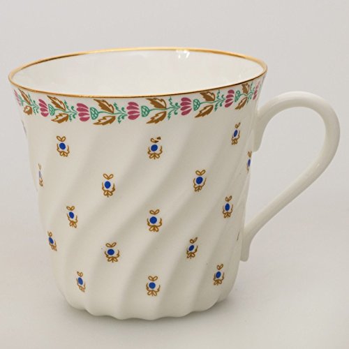 Imperial / Lomonosov Porcelain Coffee Cup w/ Saucer 'Blueberries'