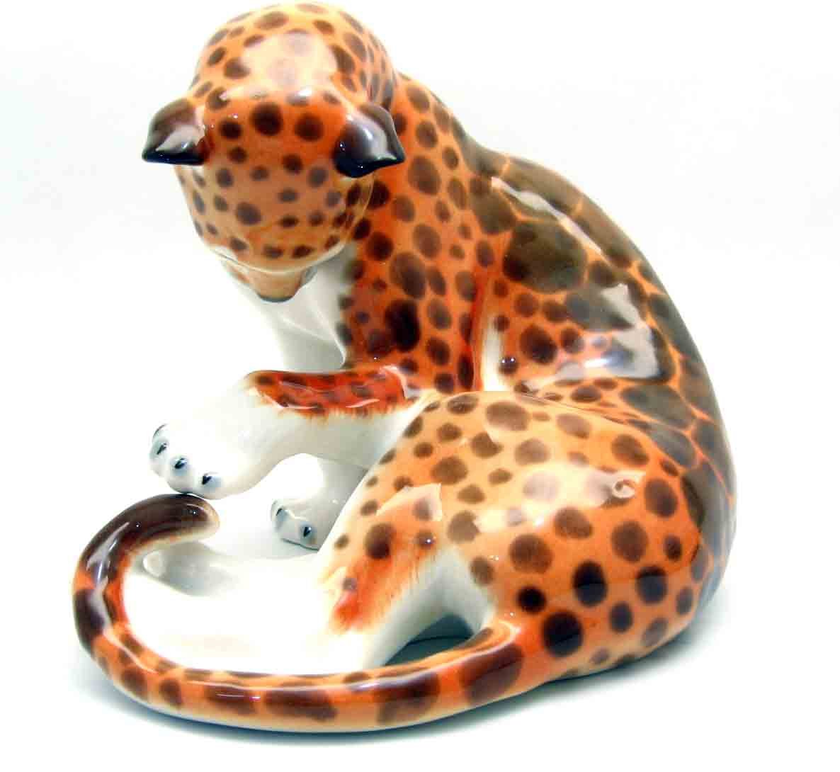 Fine Hand Painted Lomonosov Porcelain Figurine "Leopard"
