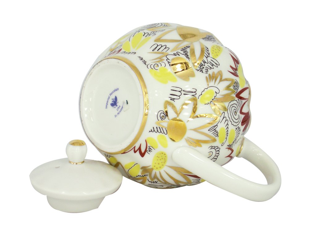 Lomonosov Imperial Porcelain Teapot 20 oz/600 ml (Golden Daisy)