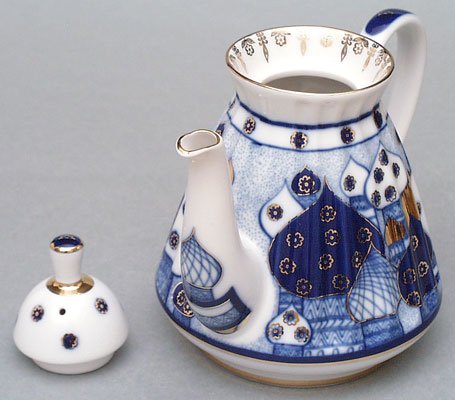 Lomonosov Porcelain Tea Pot Orthodox Domes Church Bells 5 cups 25 oz/750 ml