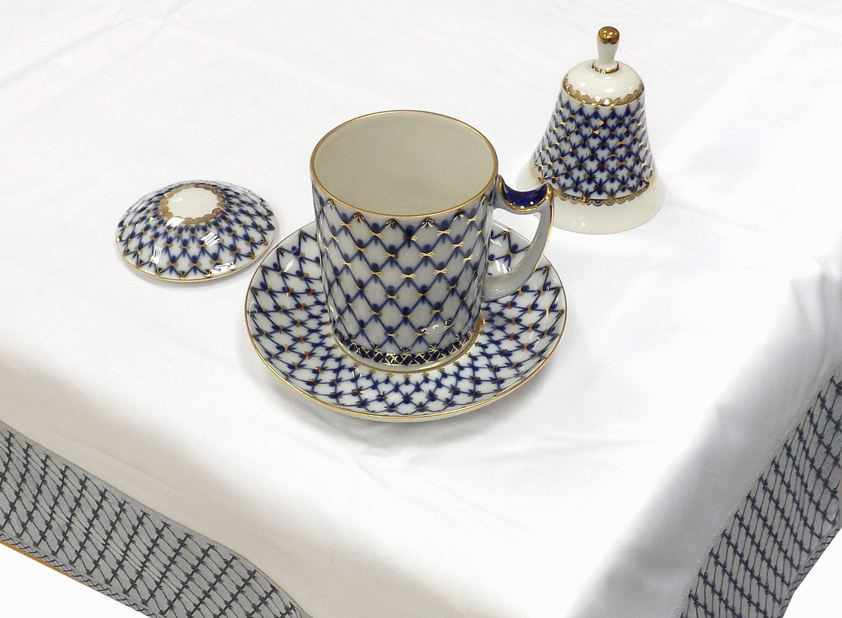 Lomonosov Porcelain Imperial Tablecloth Cobalt Net 70"x70" Blue-Gray