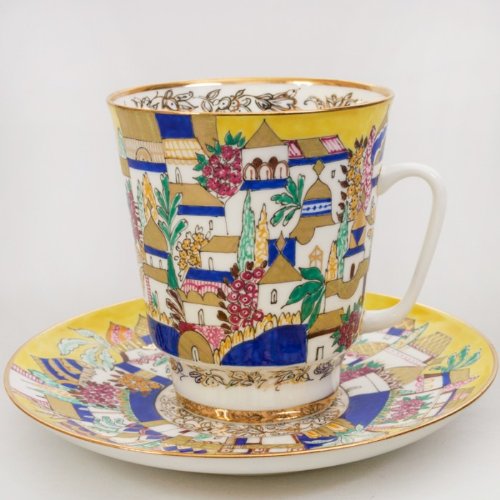 Imperial / Lomonosov Porcelain 'White Cabins' Teacup w/ Saucer
