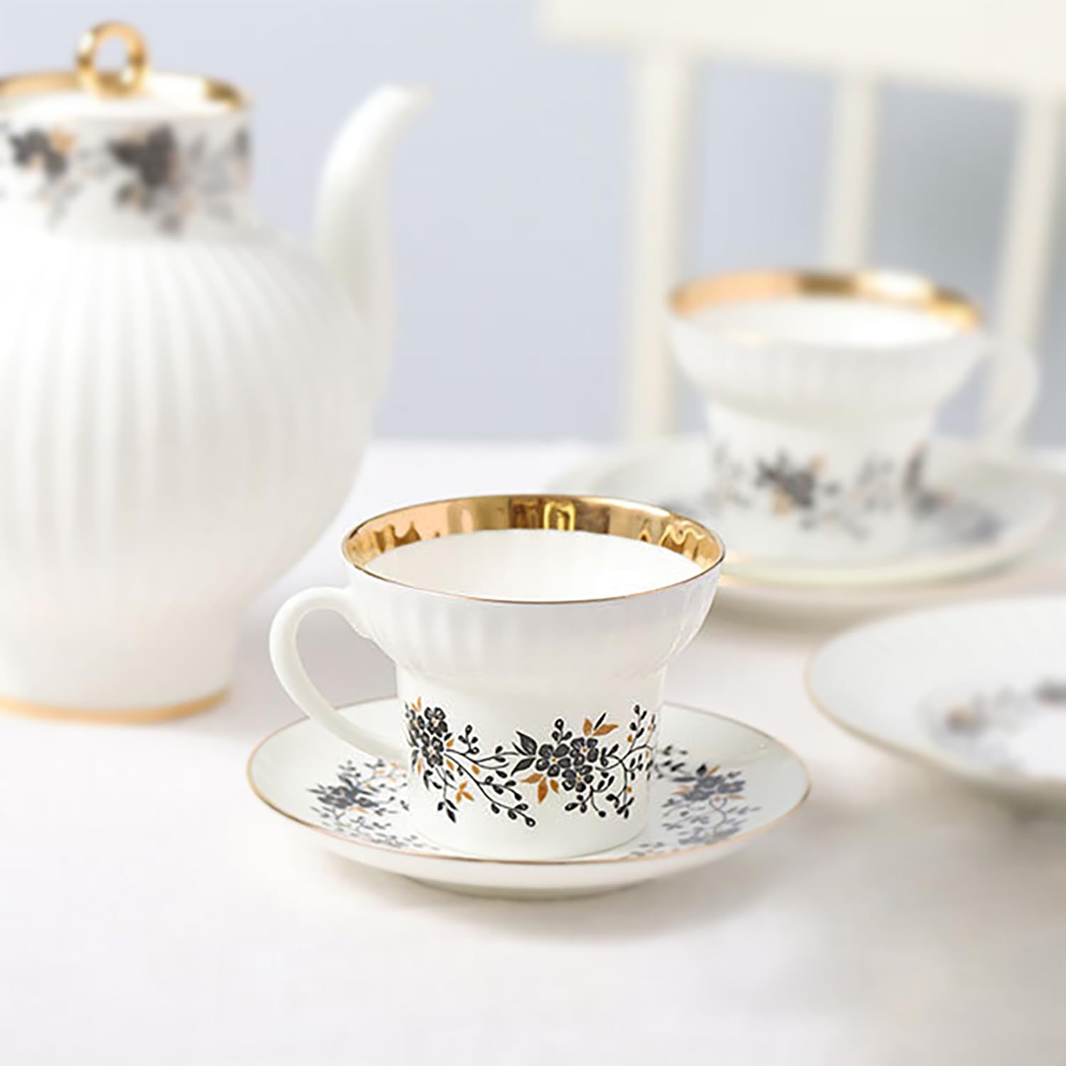 Lomonosov/Imperial Porcelain Bone China Wave Tea/Coffee Cup and Saucer Tiny Branches