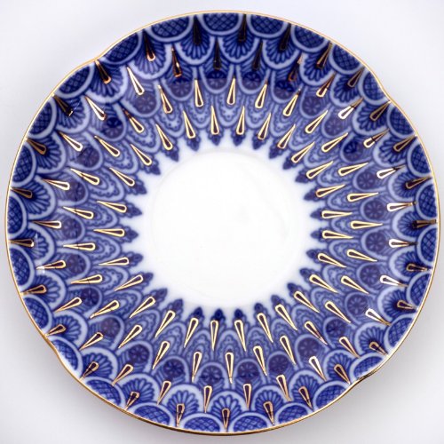 Imperial / Lomonosov Porcelain 'Flake' Teacup w/ Saucer and Lid